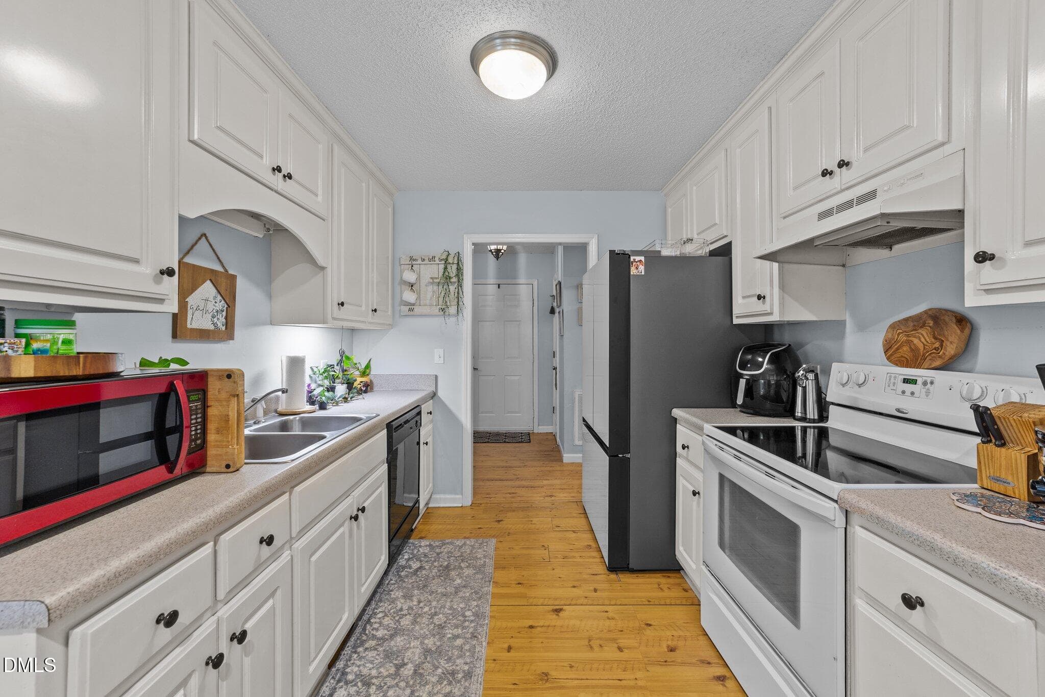 38-web-or-mls-VB4A1320 - 155 Hilltop Drive, Four Oaks, NC 27524, Four Oaks