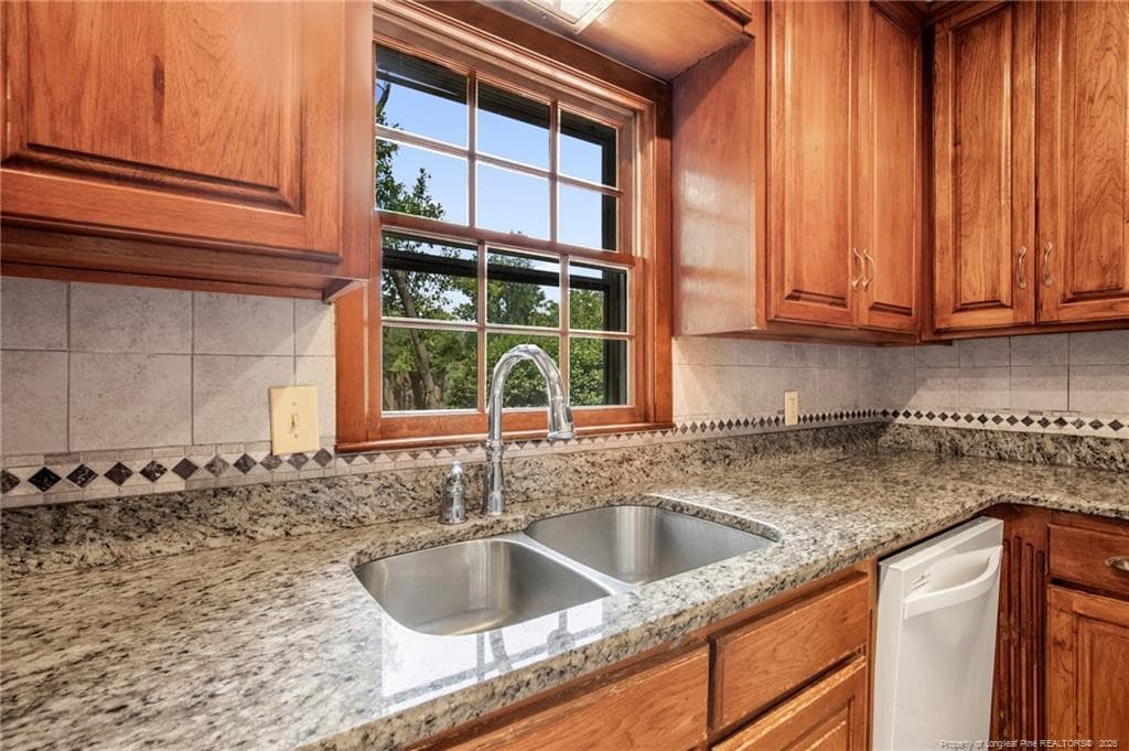 Photo 12 - 906 W Rowan Street, Fayetteville, NC 28301