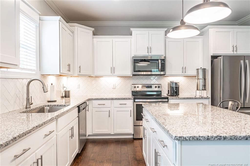 Photo 10 - 654 Cromwell Court, Carthage, NC 28327