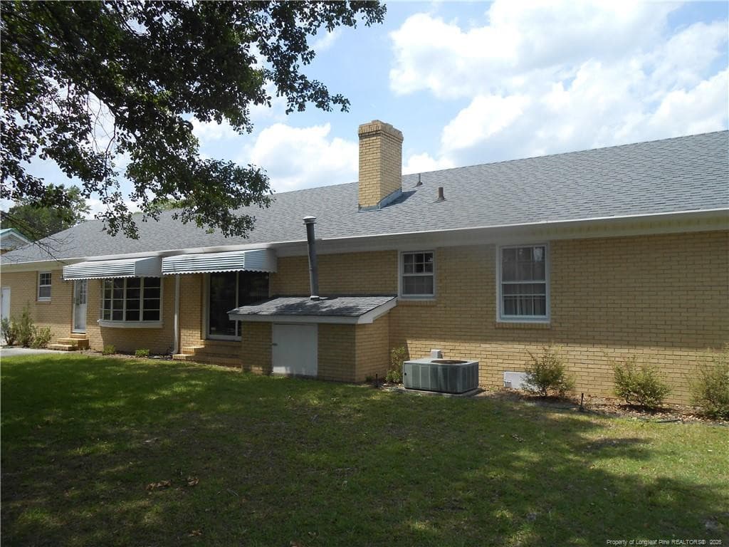 Back View - 305 W 32 Street, Lumberton, NC 28358