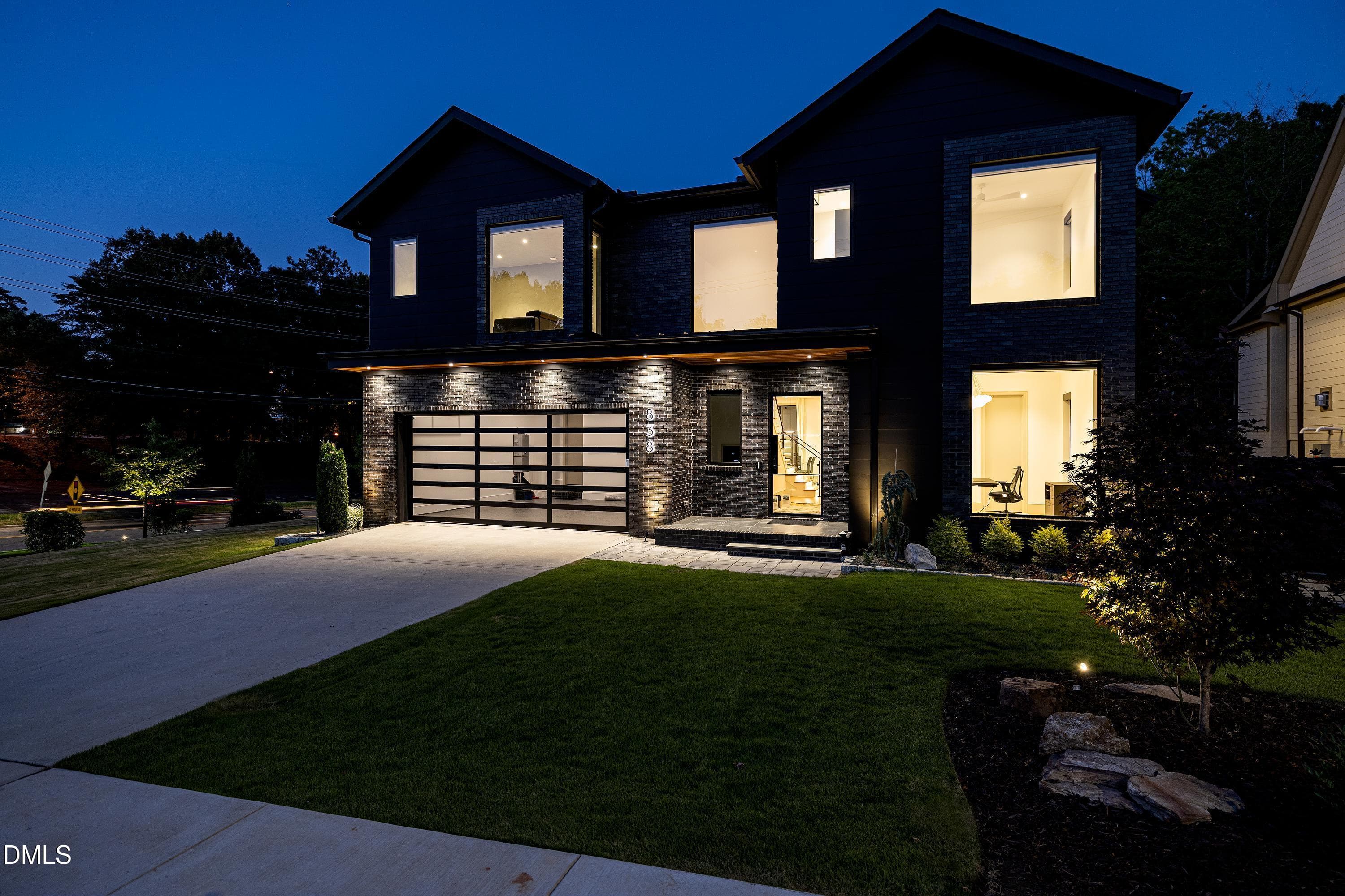 Twilight 3-3000 - 838 Woodburn Road, Raleigh, NC 27605, Raleigh