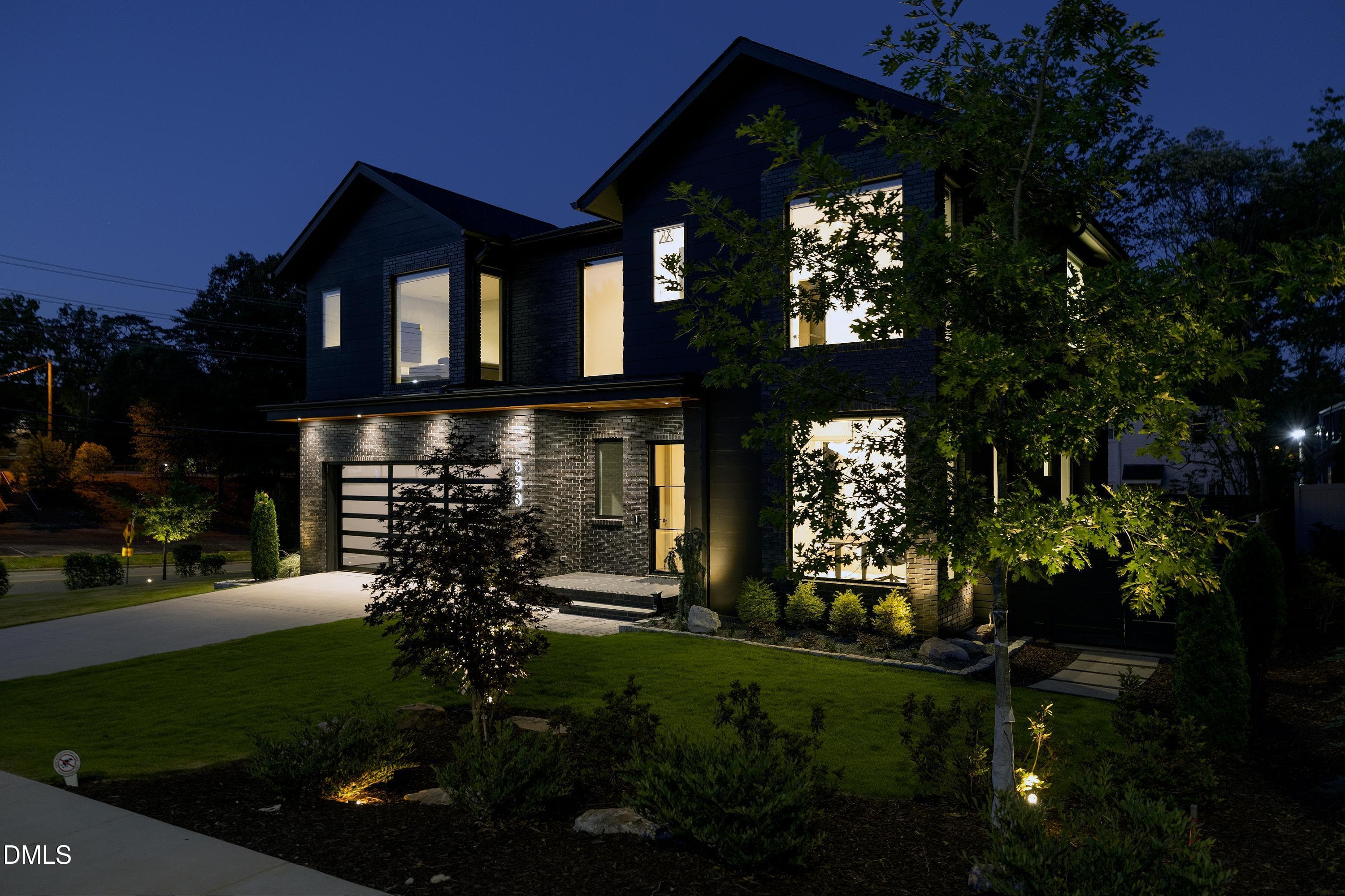 Twilight 4-3000 - 838 Woodburn Road, Raleigh, NC 27605, Raleigh