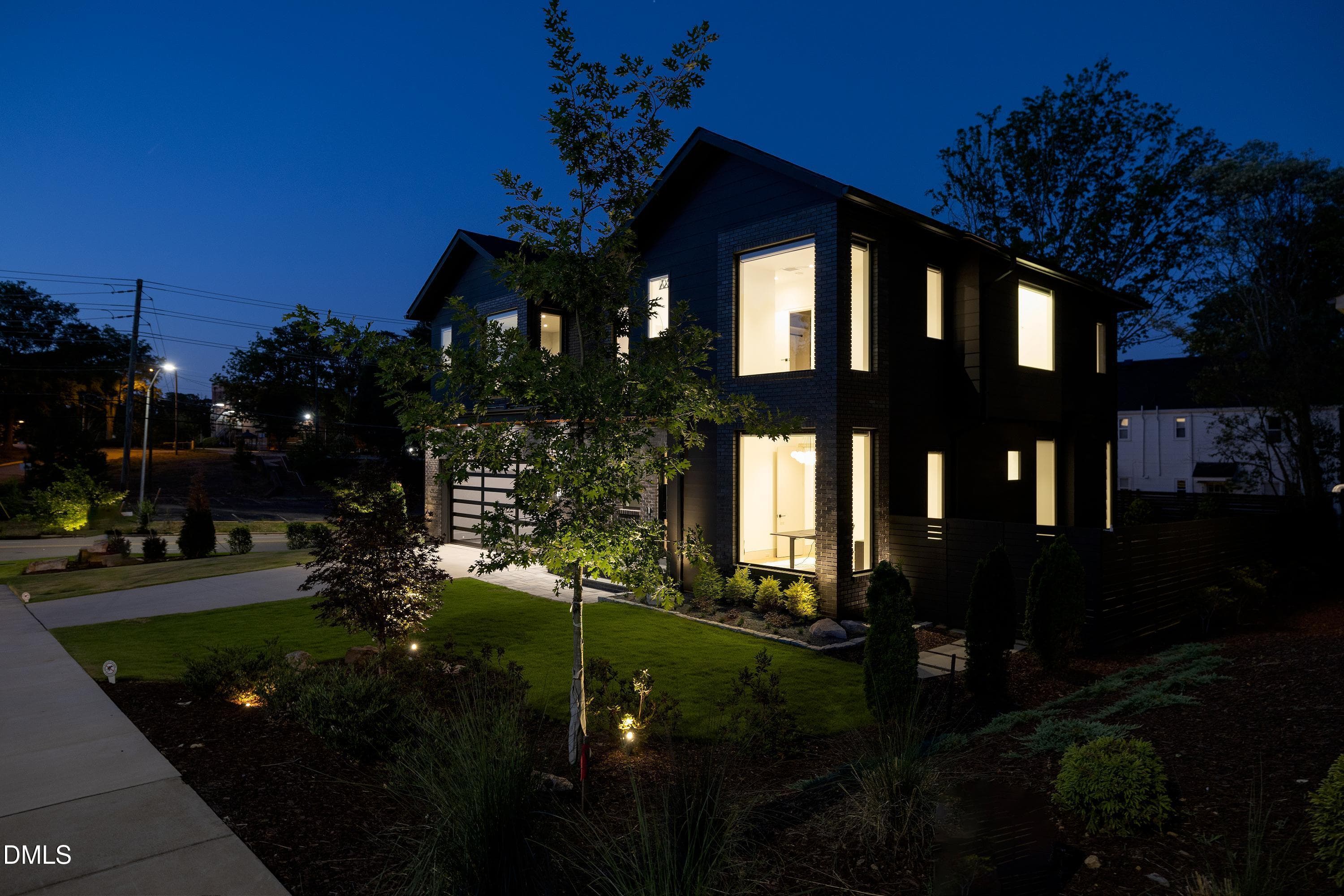 Twilight 6-3000 - 838 Woodburn Road, Raleigh, NC 27605, Raleigh