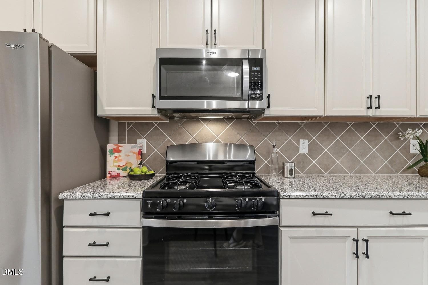 015-040-Kitchen-1500x1000 - 529 Barneswyck Drive, Fuquay Varina, NC 27526