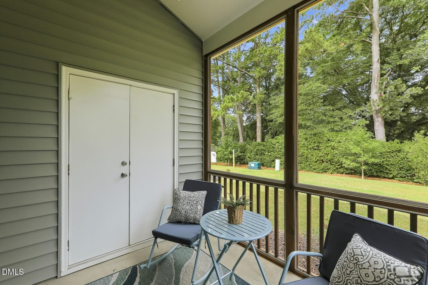 052-008-Screenedin Porch-1500x1000 - 529 Barneswyck Drive, Fuquay Varina, NC 27526