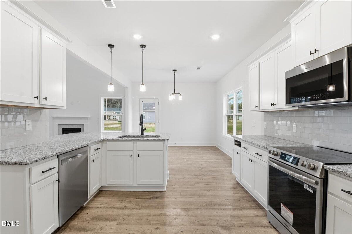 Granite counter tops - 108 Jackson Rdg Way, Pikeville, NC 27863