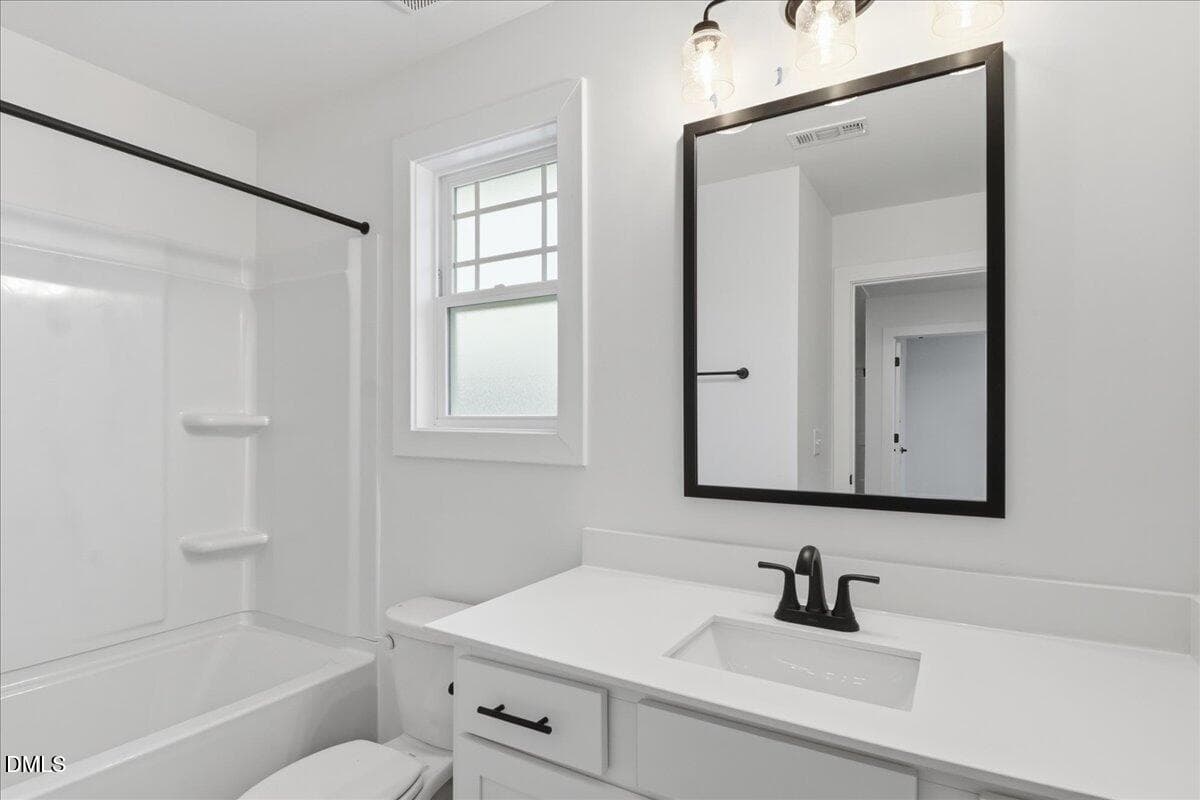Full Bathroom 3 - 108 Jackson Rdg Way, Pikeville, NC 27863