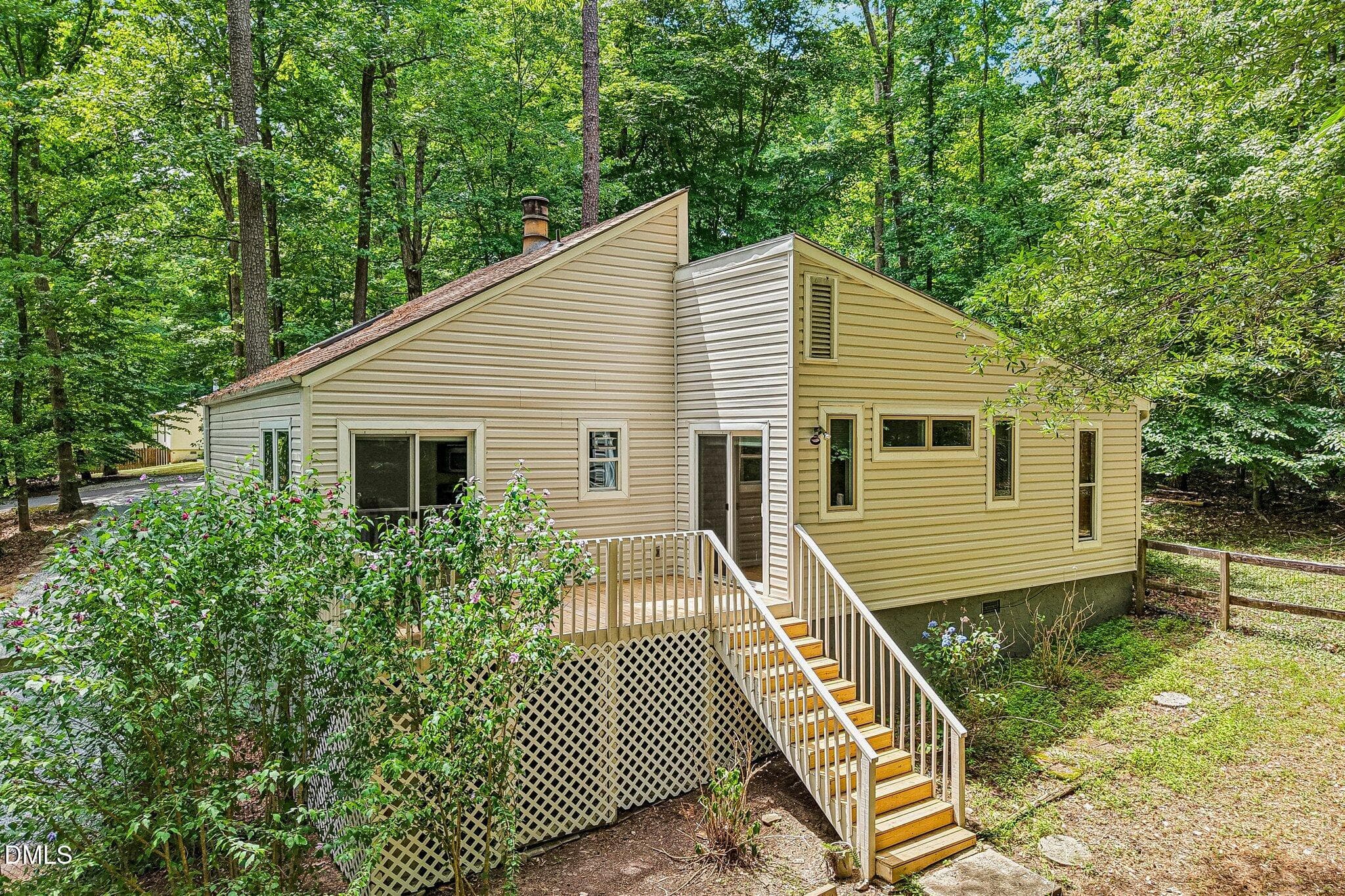 39-web-or-mls-Stones Throw-S1706-039 - 111 Stones Throw, Chapel Hill, NC 27516, Chapel Hill