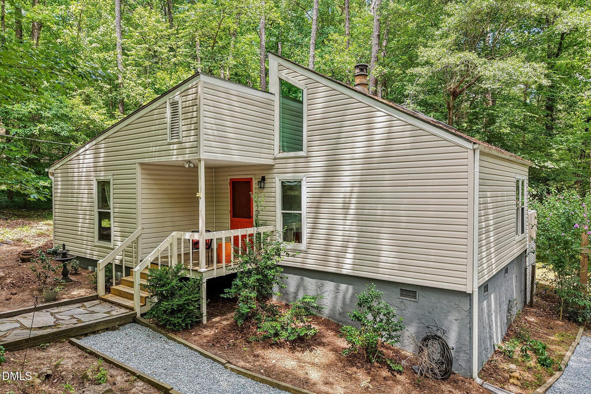 30-web-or-mls-Stones Throw-S1706-030 - 111 Stones Throw, Chapel Hill, NC 27516, Chapel Hill