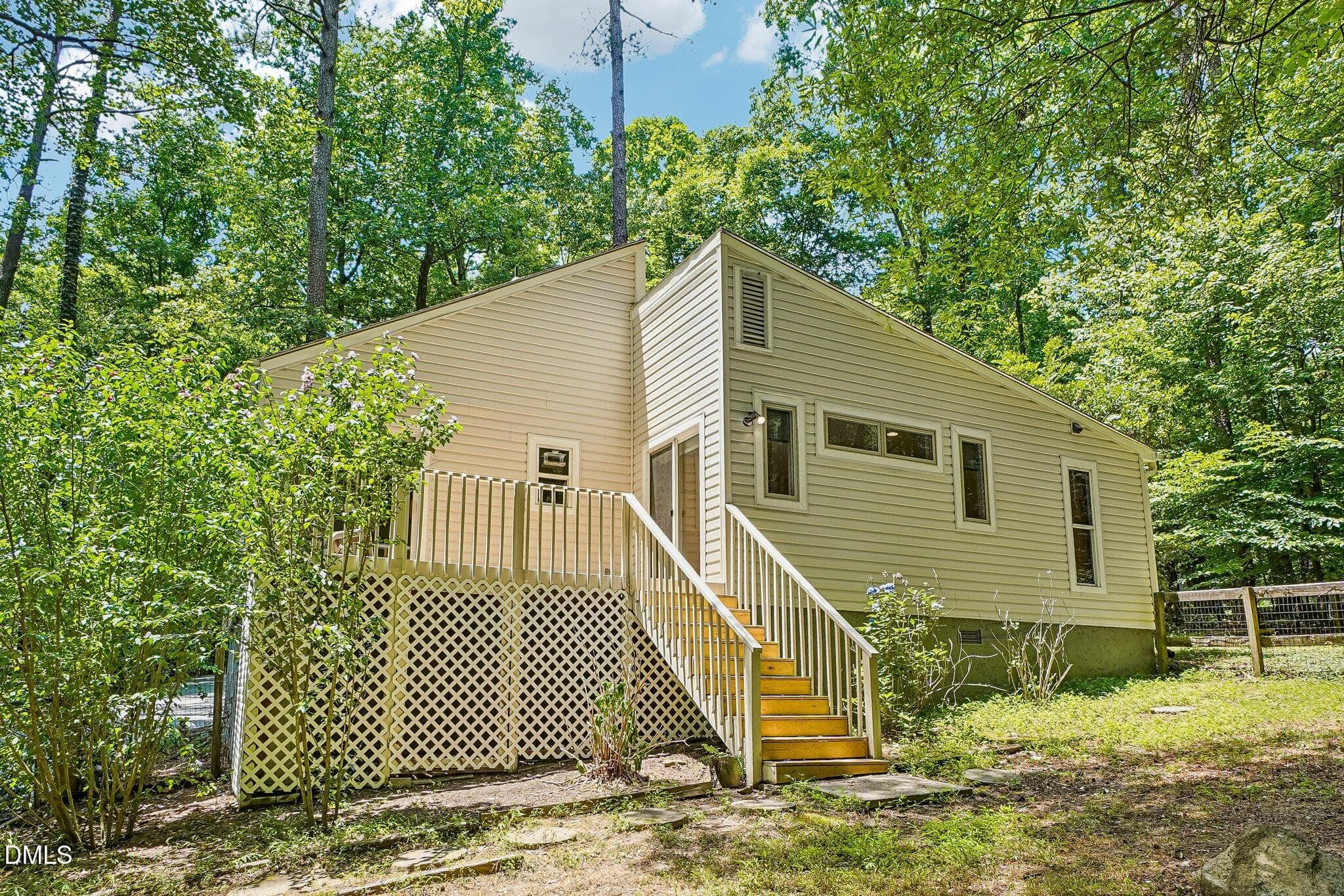 29-web-or-mls-Stones Throw-S1706-029 - 111 Stones Throw, Chapel Hill, NC 27516, Chapel Hill