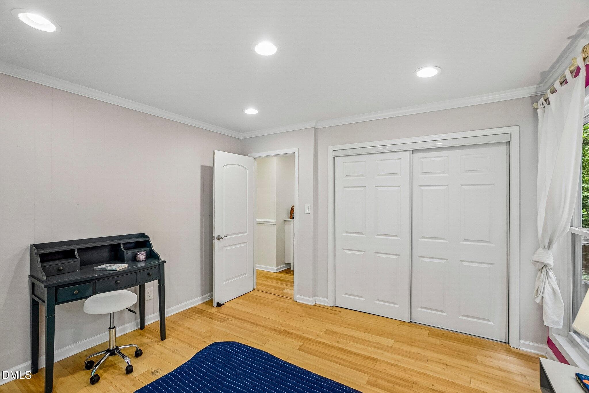 24-web-or-mls-Stones Throw-S1706-024 - 111 Stones Throw, Chapel Hill, NC 27516, Chapel Hill