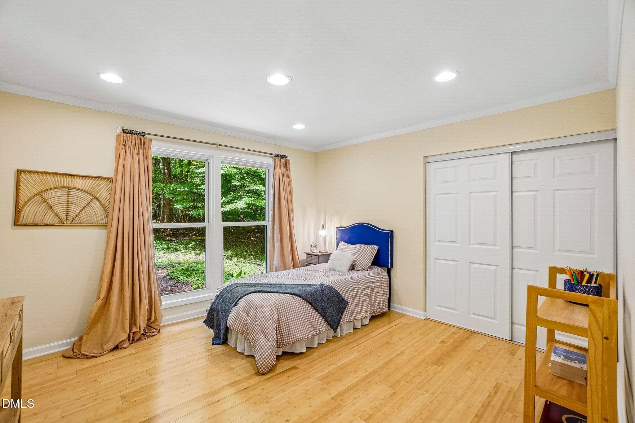 21-web-or-mls-Stones Throw-S1706-021 - 111 Stones Throw, Chapel Hill, NC 27516, Chapel Hill