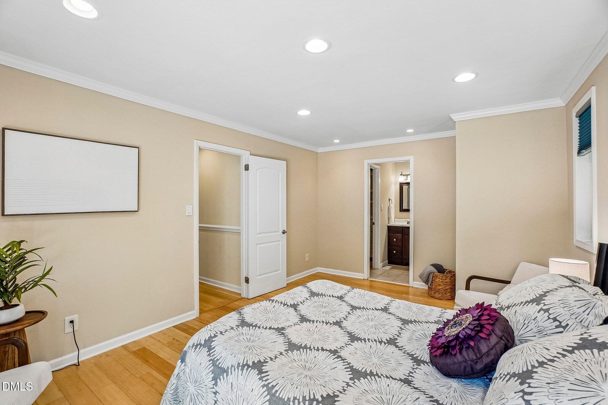 16-web-or-mls-Stones Throw-S1706-016 - 111 Stones Throw, Chapel Hill, NC 27516, Chapel Hill