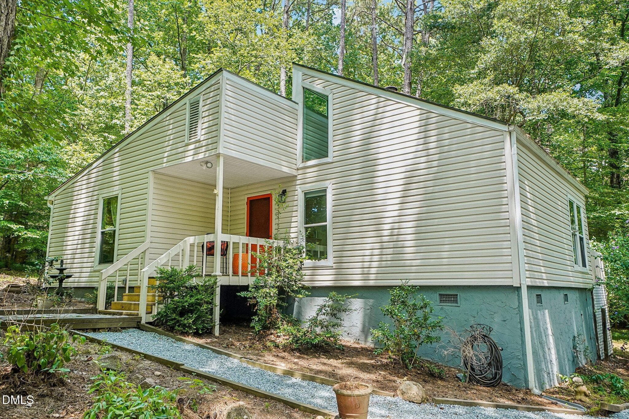 3-web-or-mls-Stones Throw-S1706-003 - 111 Stones Throw, Chapel Hill, NC 27516, Chapel Hill