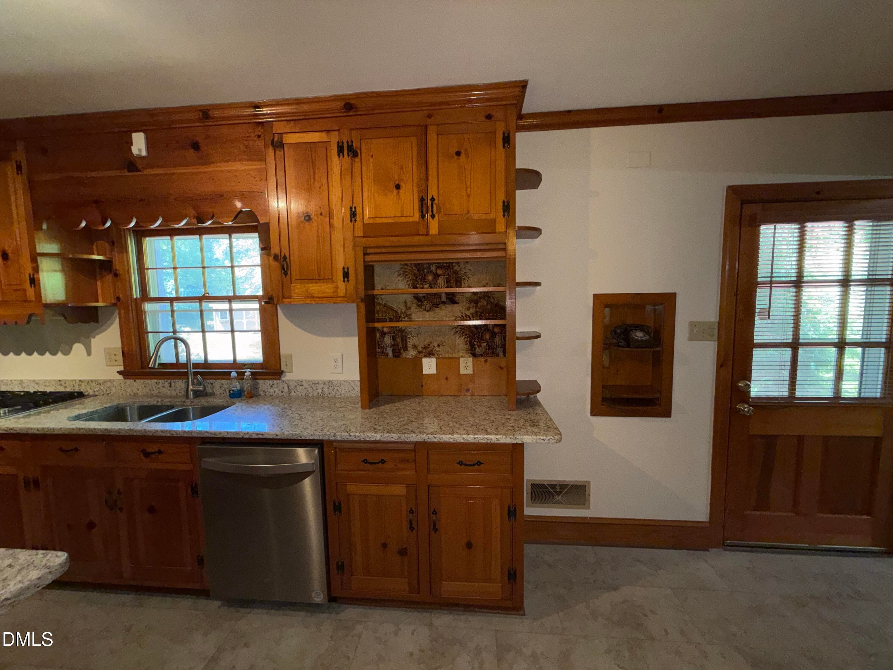 roll up n kitchen - 174 Pine Cone Drive, Oxford, NC 27565