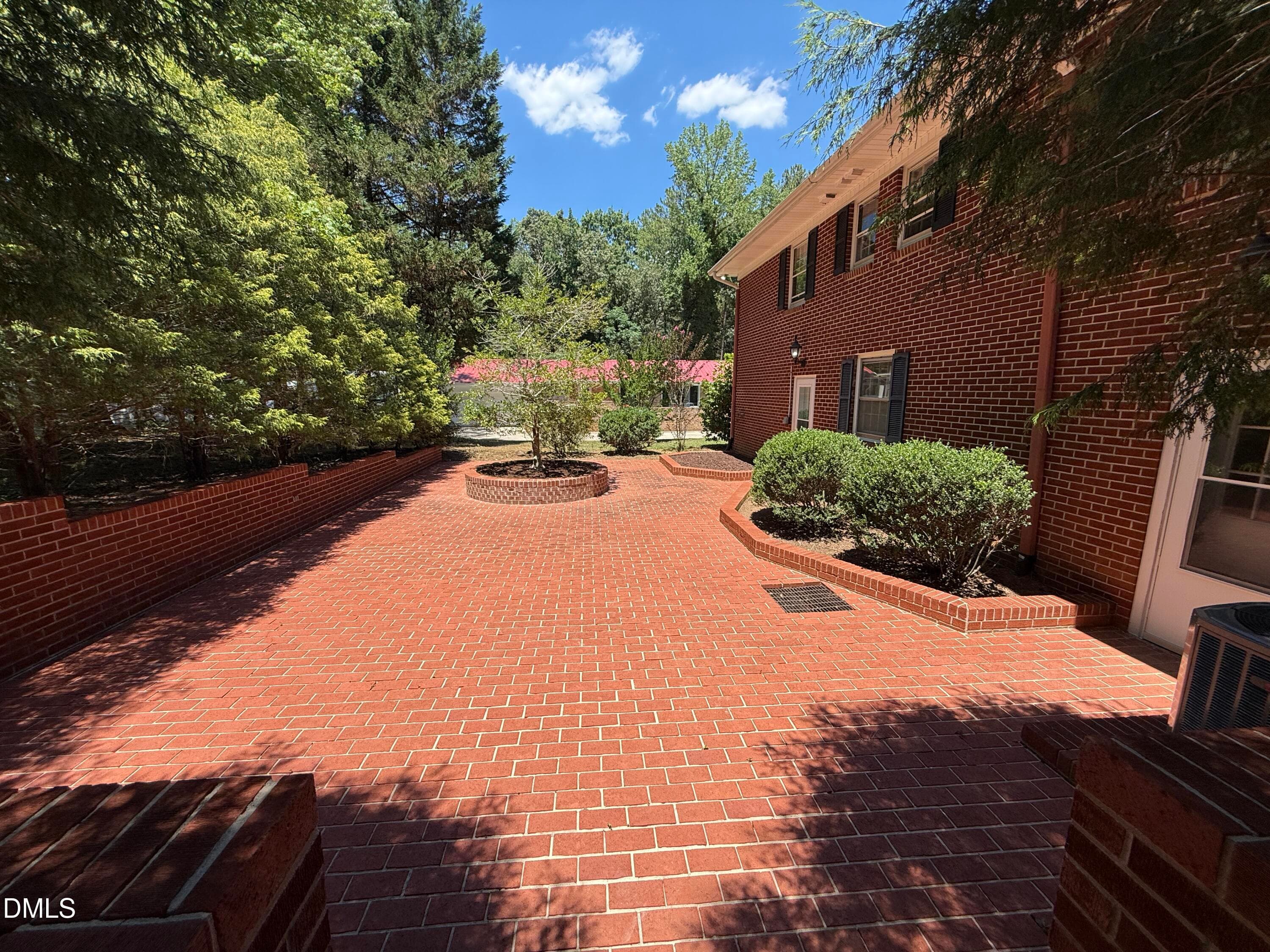 full courtyard - 174 Pine Cone Drive, Oxford, NC 27565