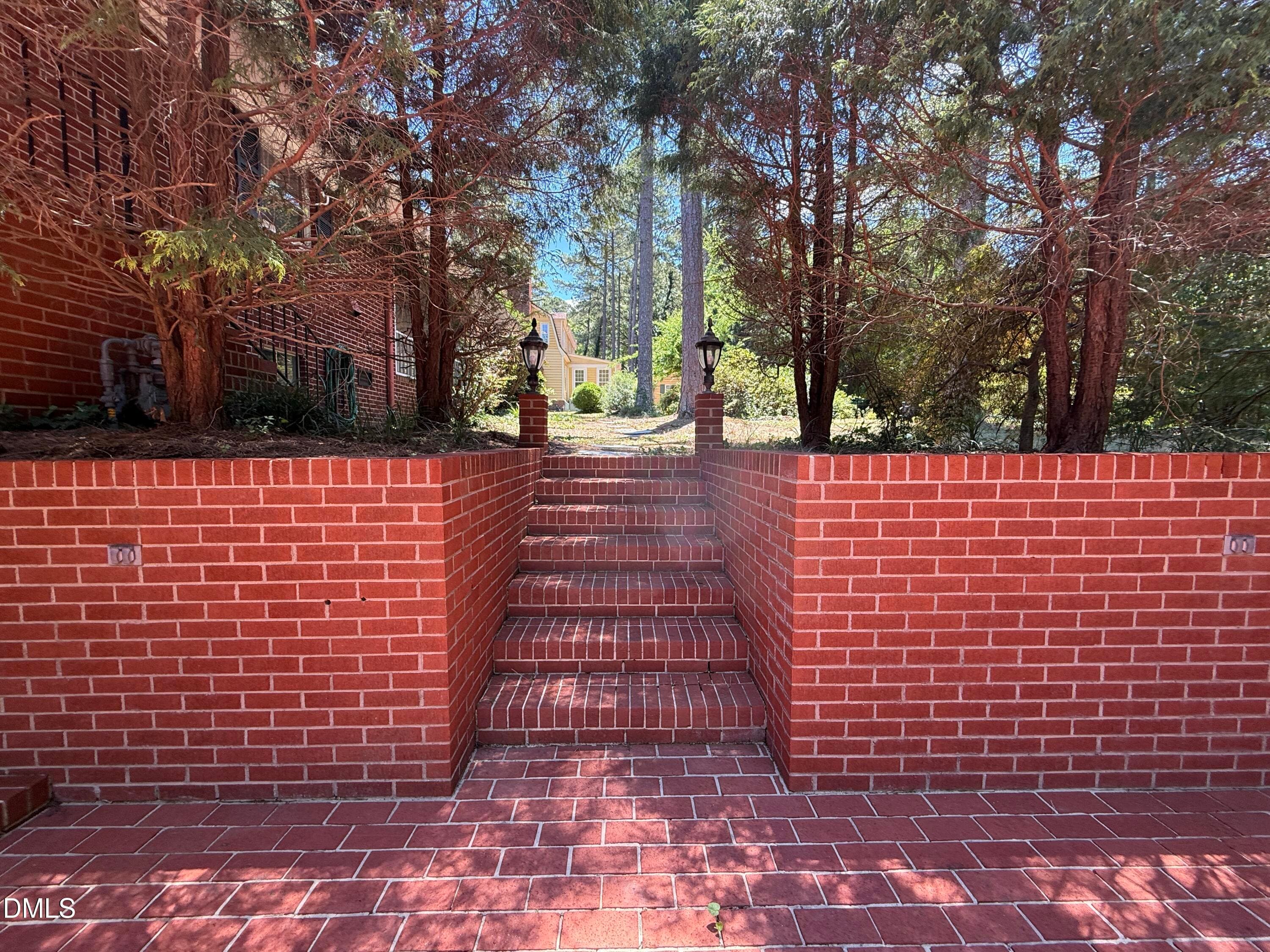 steps courtyard - 174 Pine Cone Drive, Oxford, NC 27565