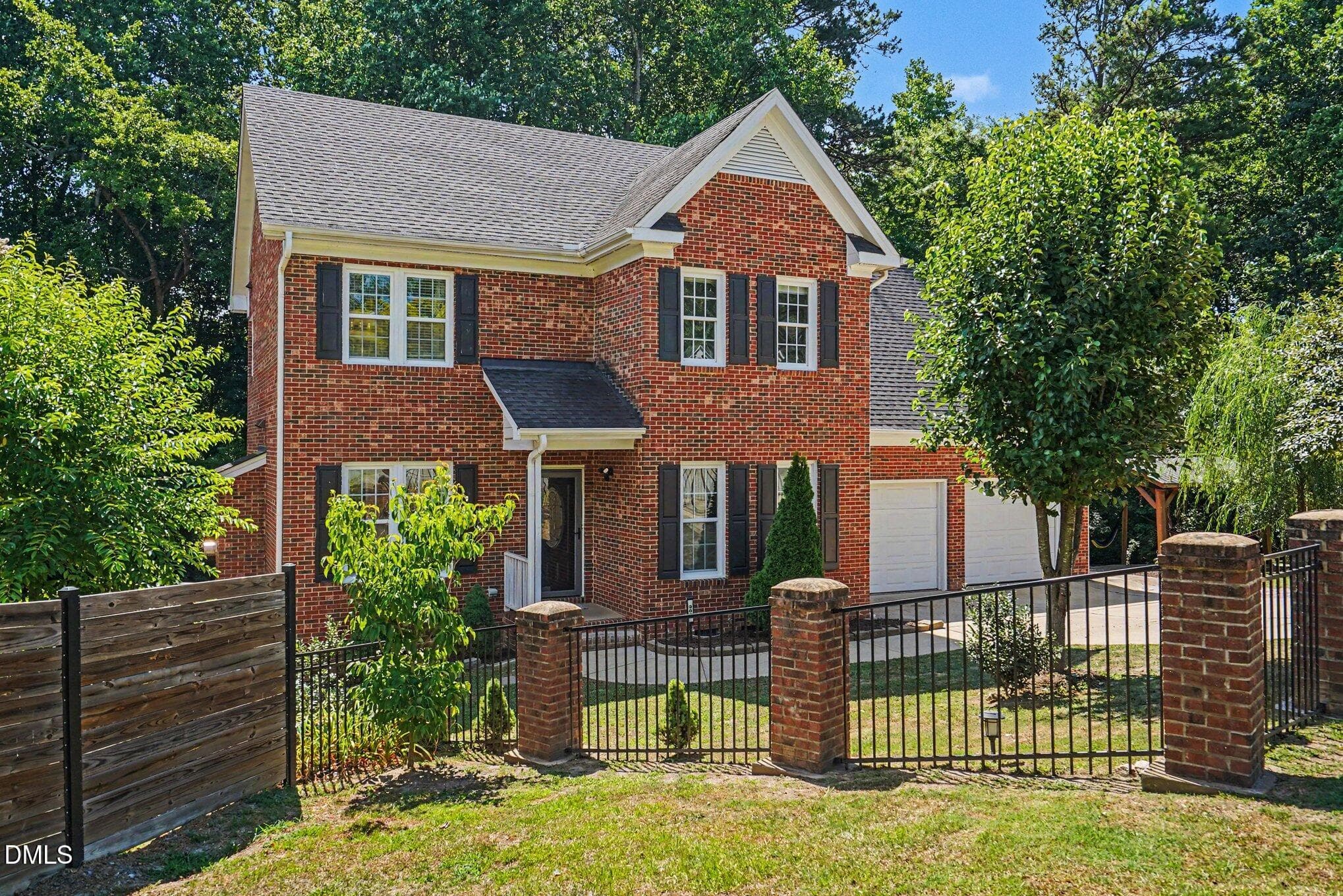003_903 Baileymoor Ct_3832 - 903 Baileymoor Court, Fuquay Varina, NC 27526