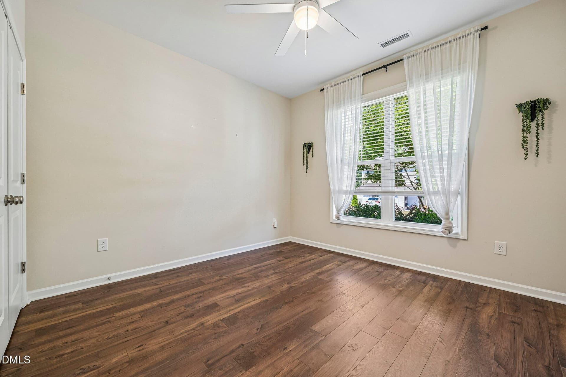 22-web-or-mls-Stromness Path-S1806-022 - 127 Stromness Path, Clayton, NC 27527