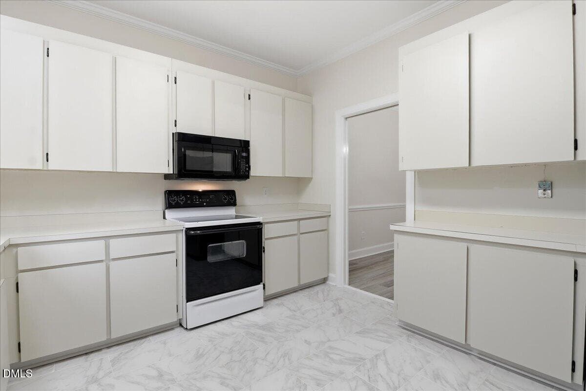 18-1311 Forest Hills Rd NW Unit E4-18 - 1311 NW Forest Hills Road NW E4, Wilson, NC 27896