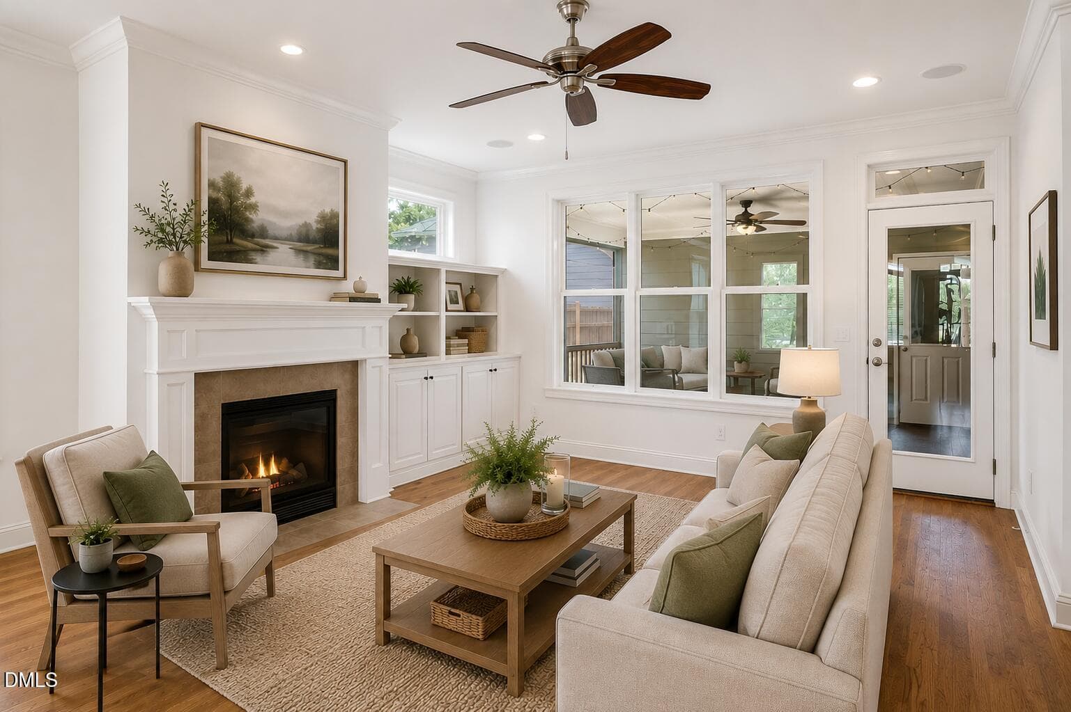 Family w/ Gas Fireplace - 22 Treywood Lane, Chapel Hill, NC 27516, Chapel Hill