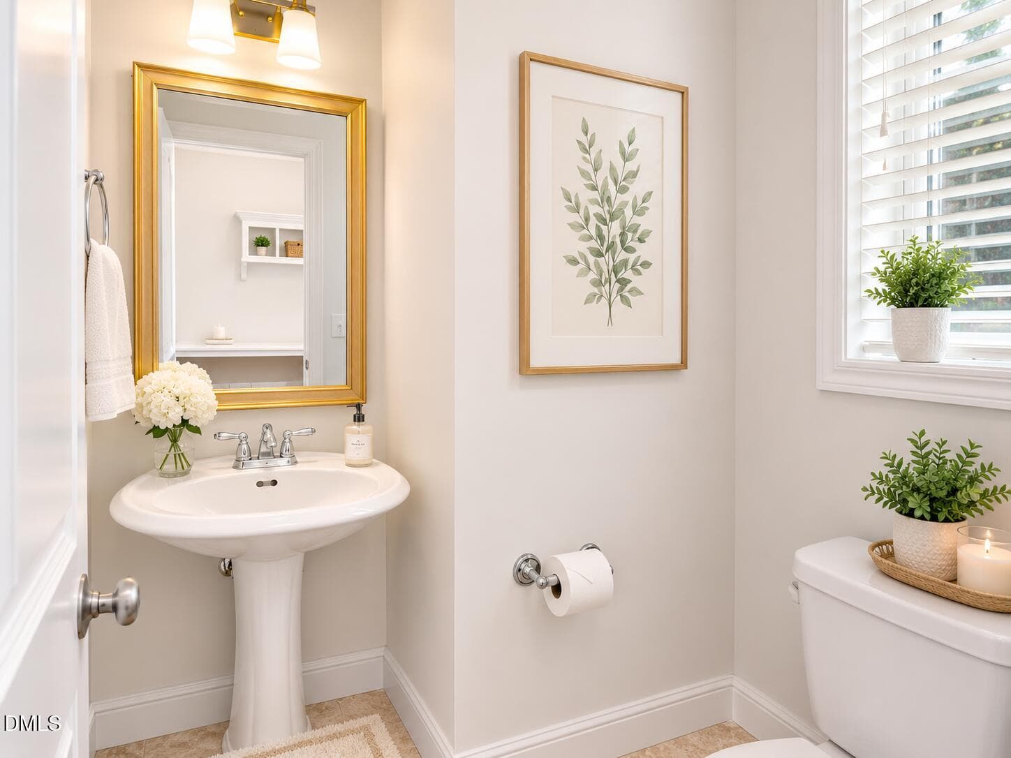 Powder Room - 22 Treywood Lane, Chapel Hill, NC 27516, Chapel Hill