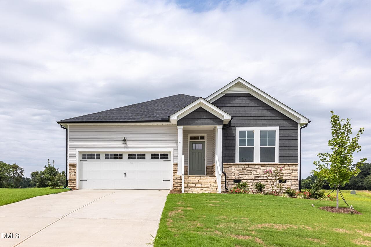 428 Brighton Way, Aberdeen, NC 28315