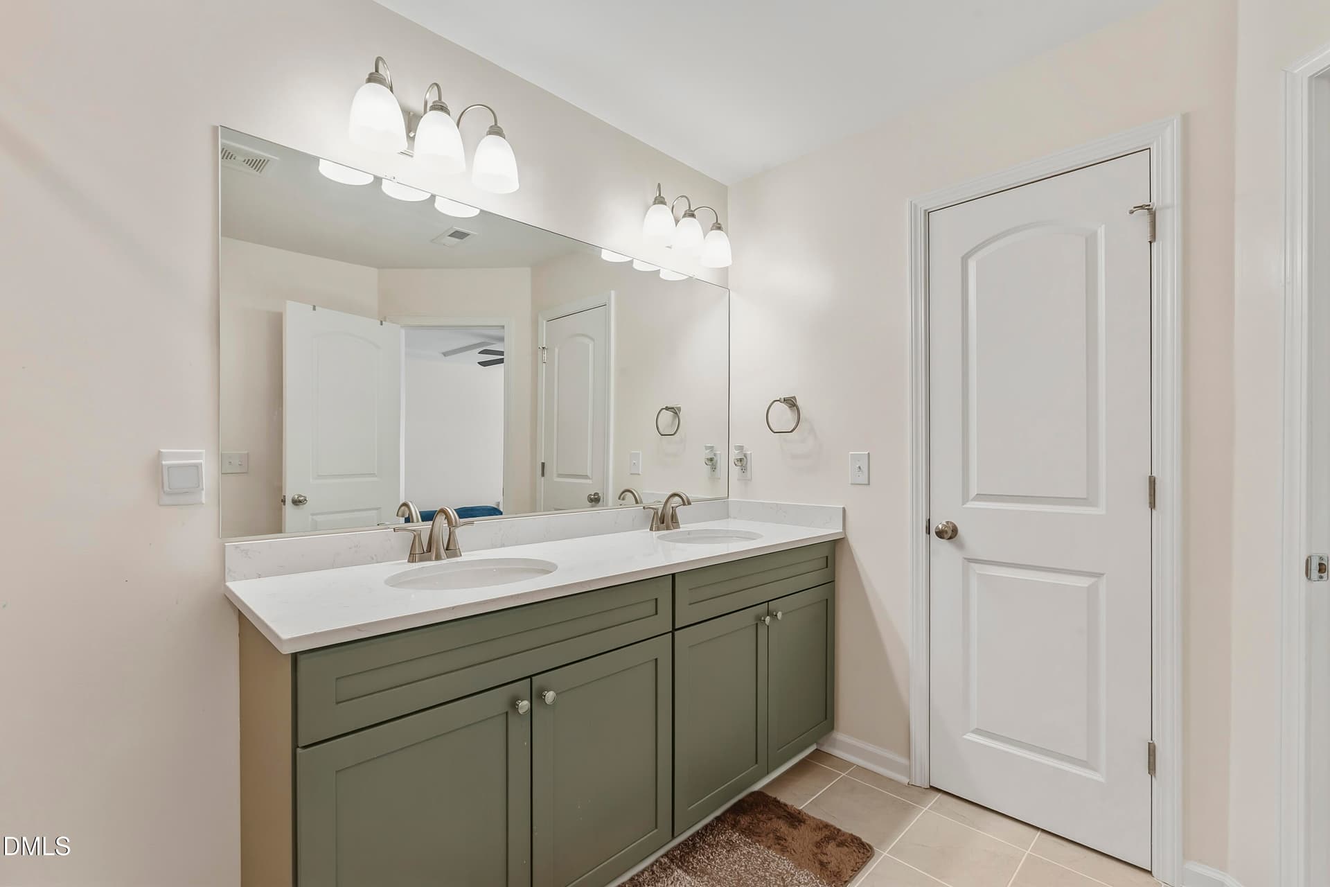 photos_high_resolution_DSC00308 - 707 Davenbury Way, Cary, NC 27513