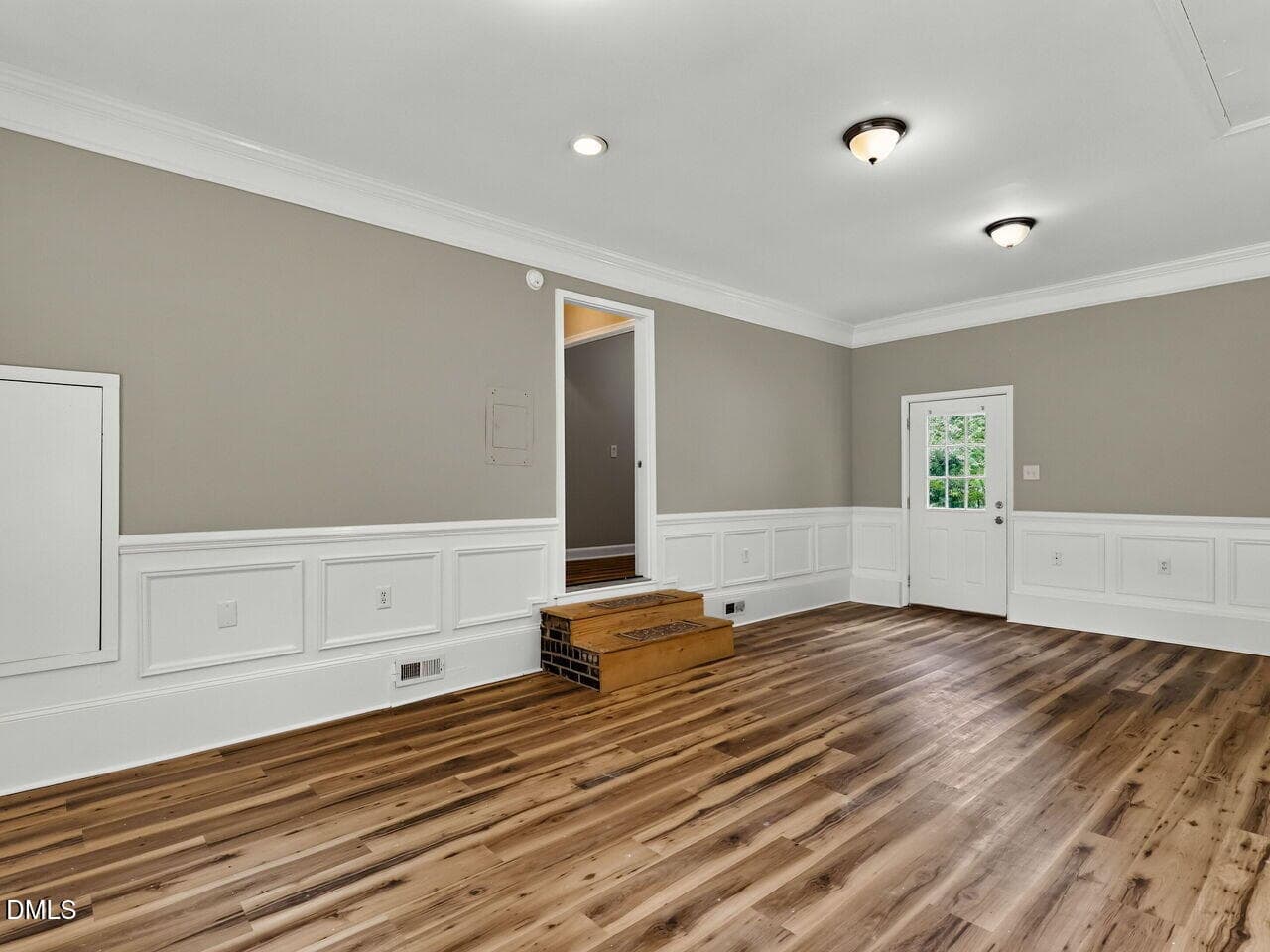 014-1280x960-den - 102 Greenwood Circle, Smithfield, NC 27577