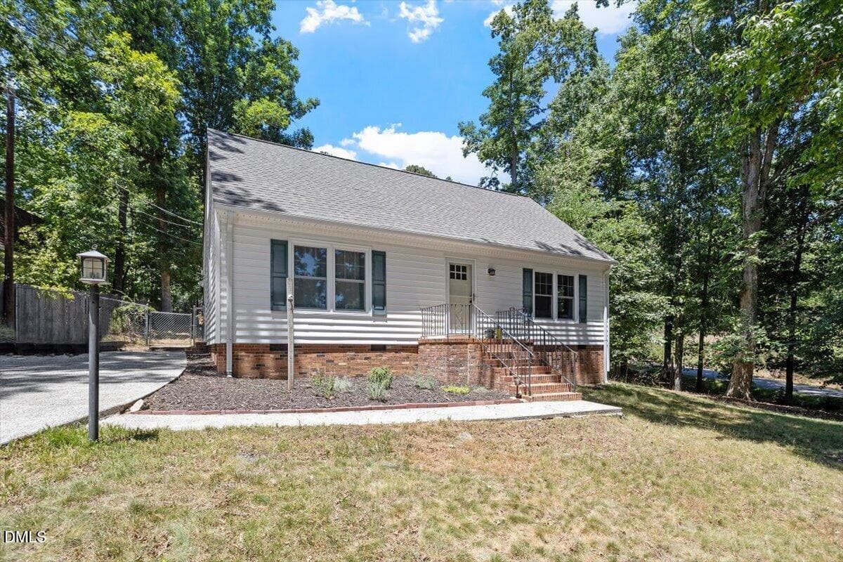 02-3024 Rosewood Cir [3148073]_02 - 3024 Rosewood Circle, Durham, NC 27705, Durham