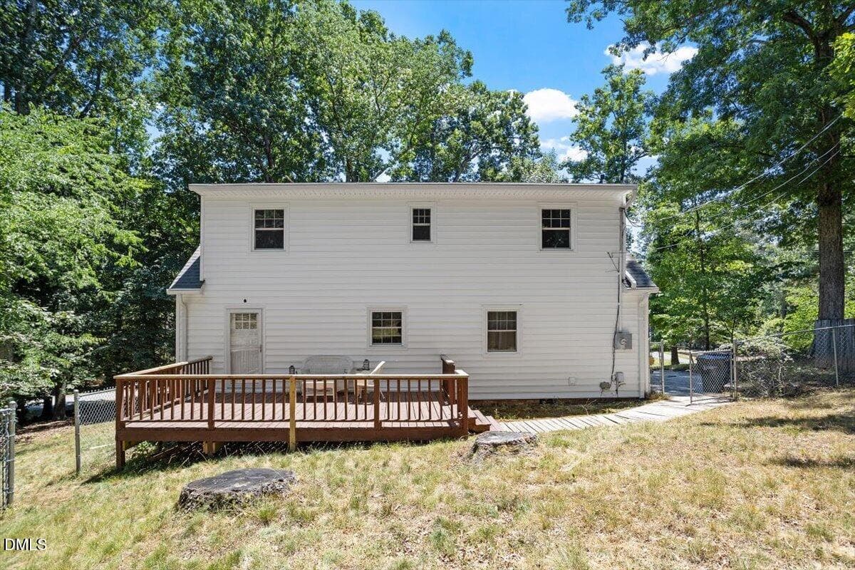 05-3024 Rosewood Cir [3148073]_05 - 3024 Rosewood Circle, Durham, NC 27705, Durham