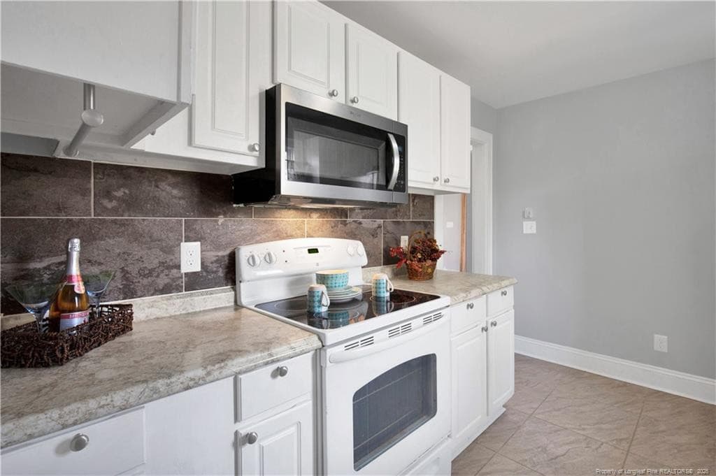 Photo 9 - 326 Hawley Lane, Fayetteville, NC 28301, Fayetteville