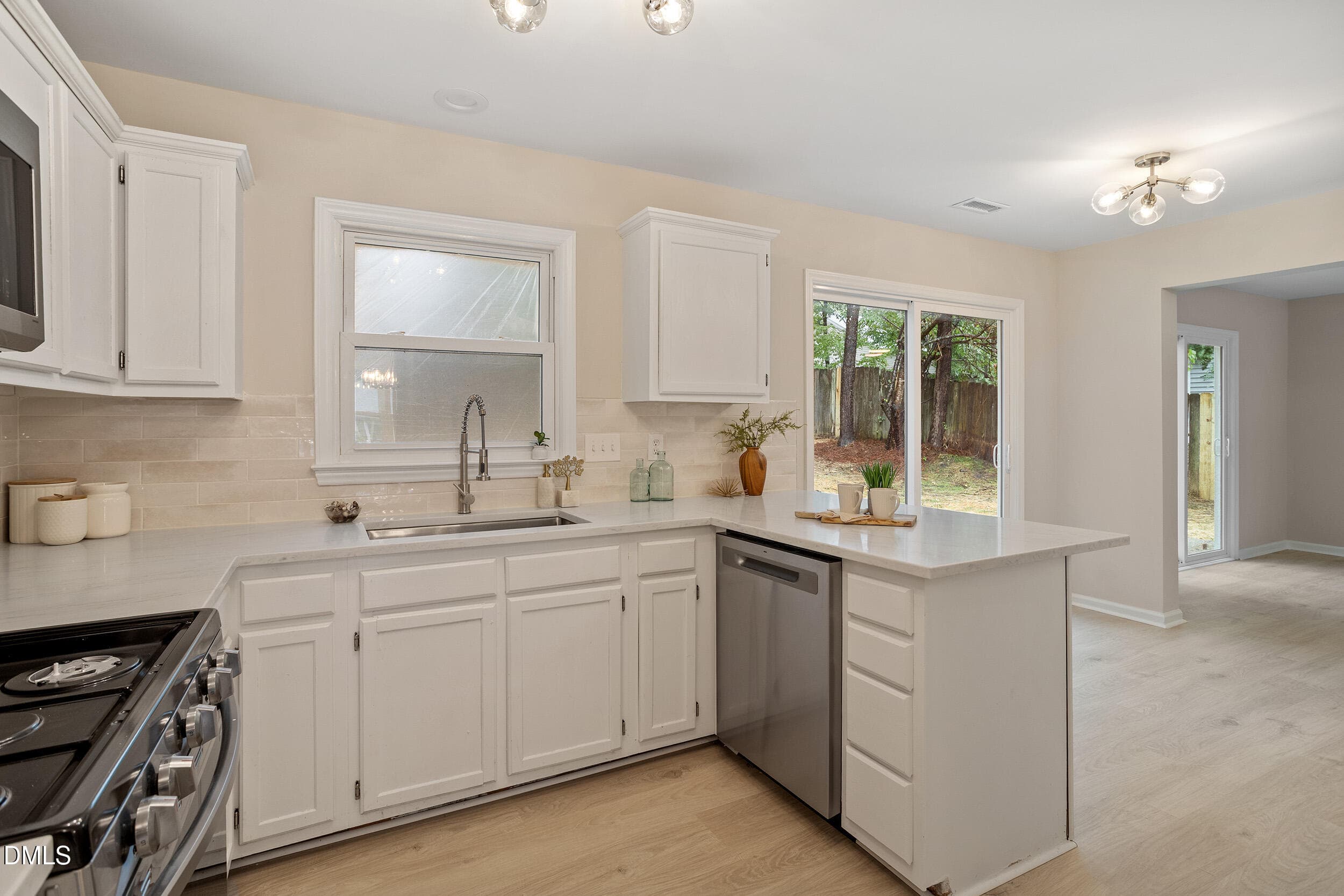 14-1414 Ravensthorpe Dr [3171240]_062020 - 1414 Ravensthorpe Drive, Fuquay Varina, NC 27526