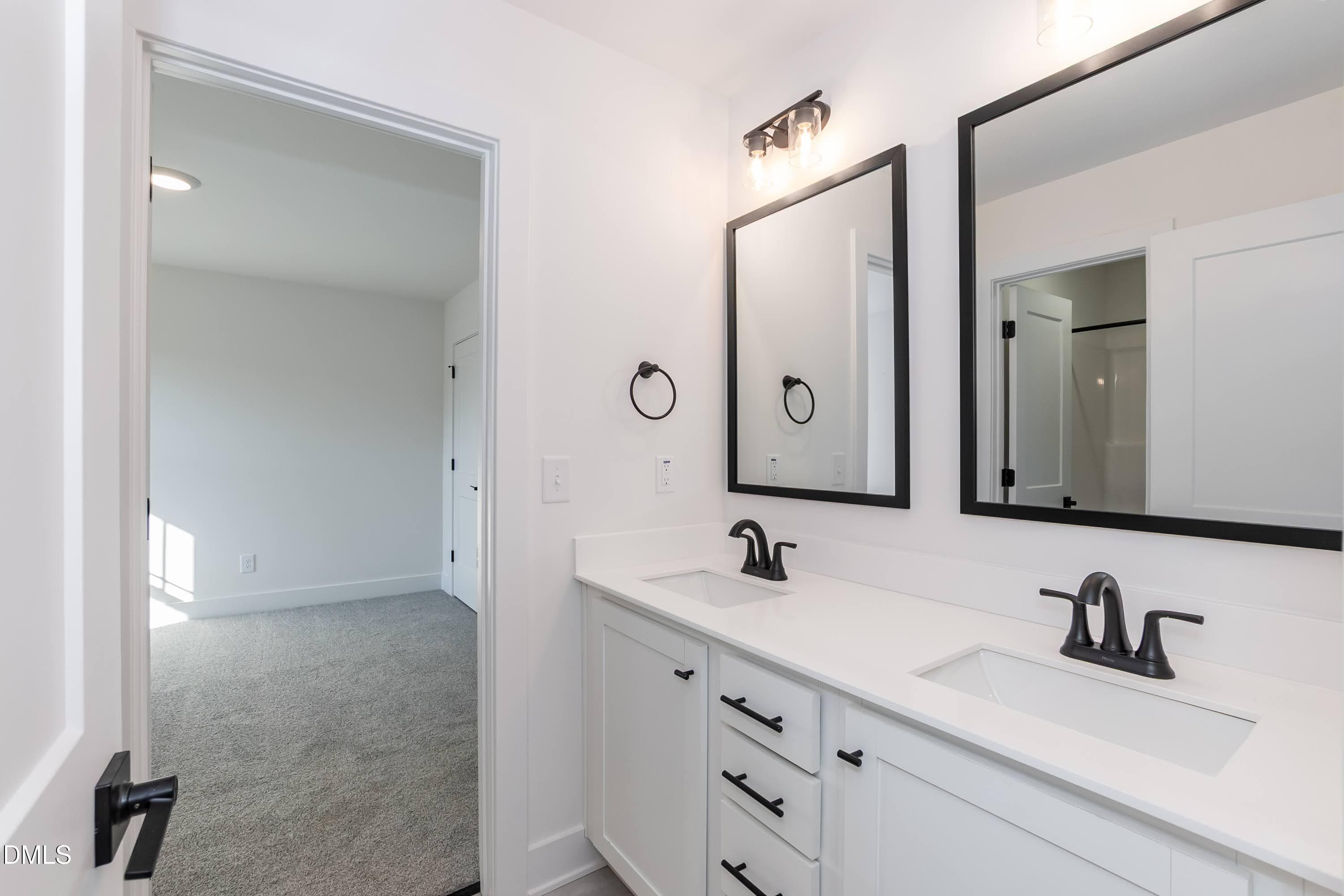 Jack N Jill Bathroom - 202 Jackson Rdg Way, Pikeville, NC 27863