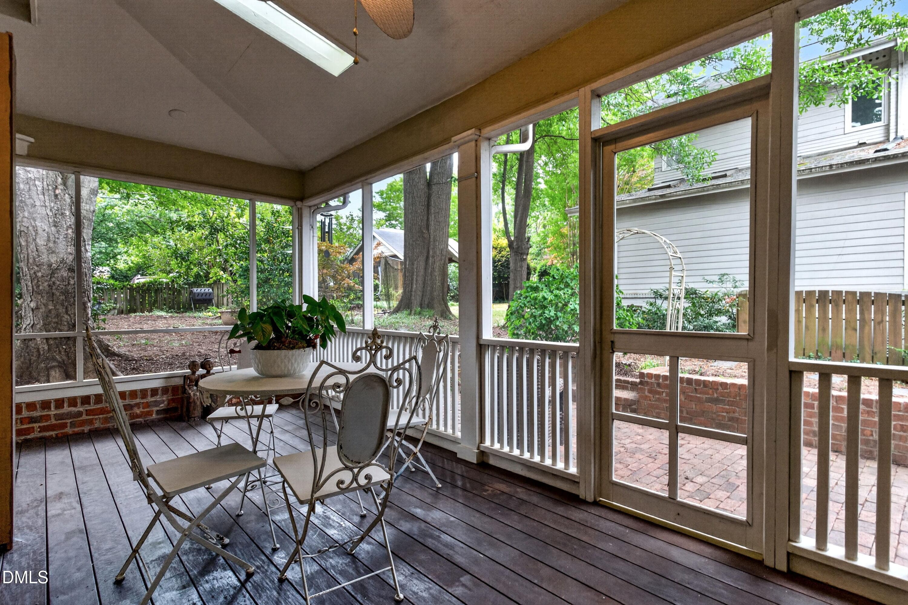virtual-tour-158496-photo-17816419988269 - 306 Hillcrest Road, Raleigh, NC 27605, Raleigh