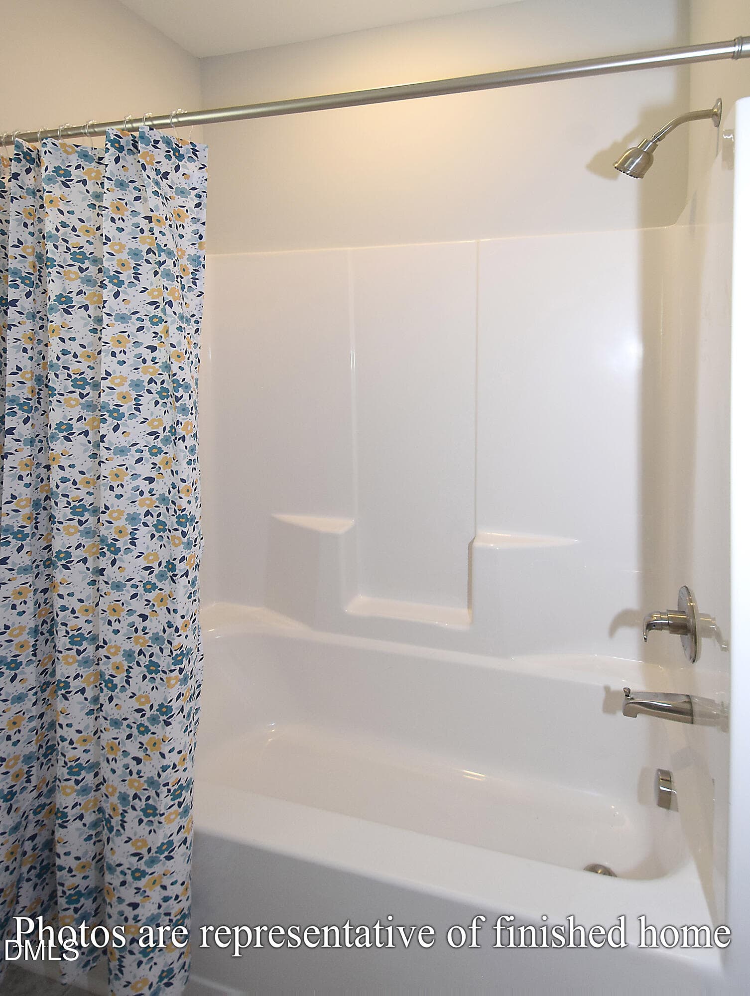 PBR Tub2 - 3435 Littlefield Way, Greensboro, NC 27405