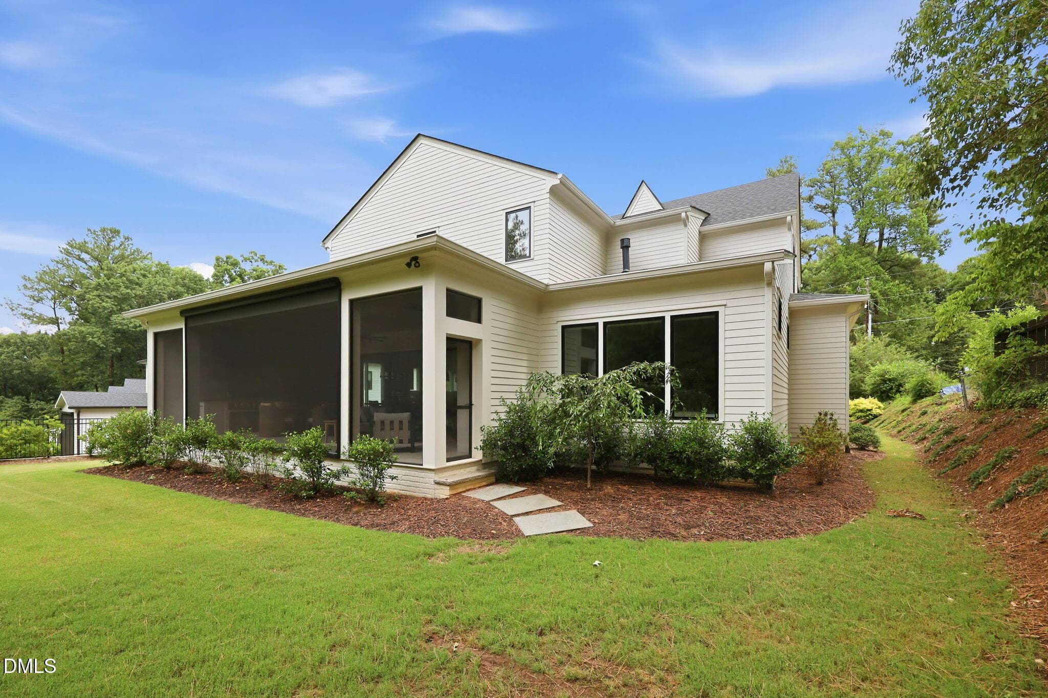 63-web-or-mls-IMG_1131 - 1201 Glendale Drive, Raleigh, NC 27612, Raleigh