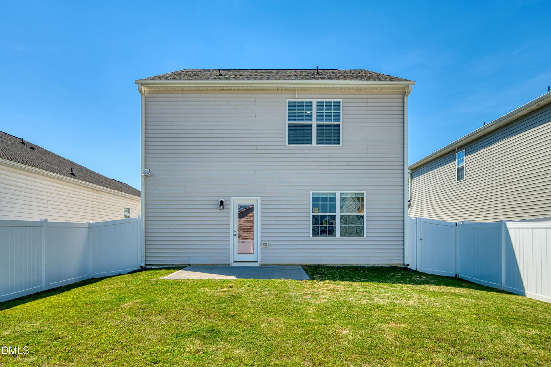 29_29 -30 branch wood dr, exterior - 30 Branch Wood Drive, Fuquay Varina, NC 27526