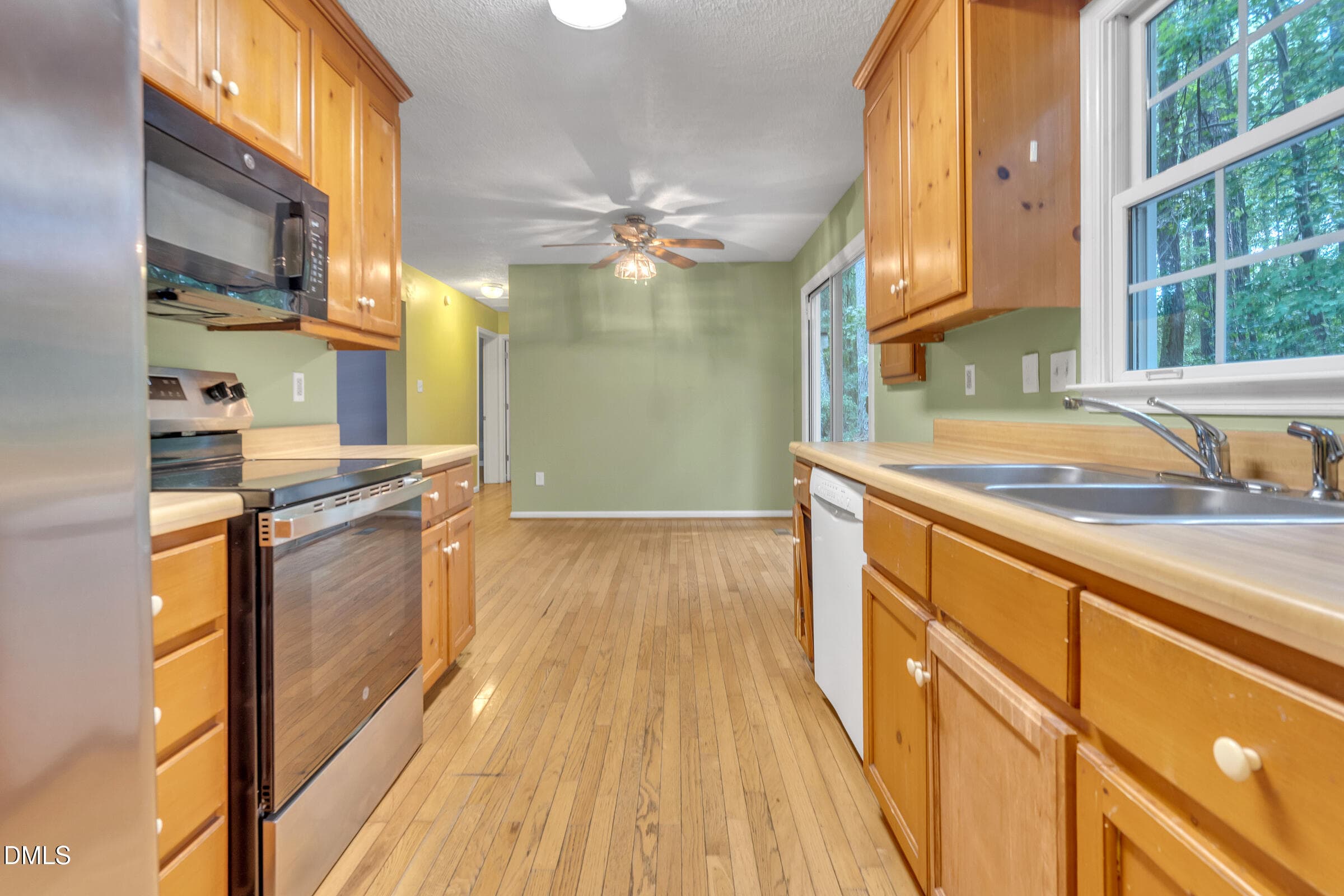 DSC04584 - 2021 Eastwood Drive, Durham, NC 27703, Durham