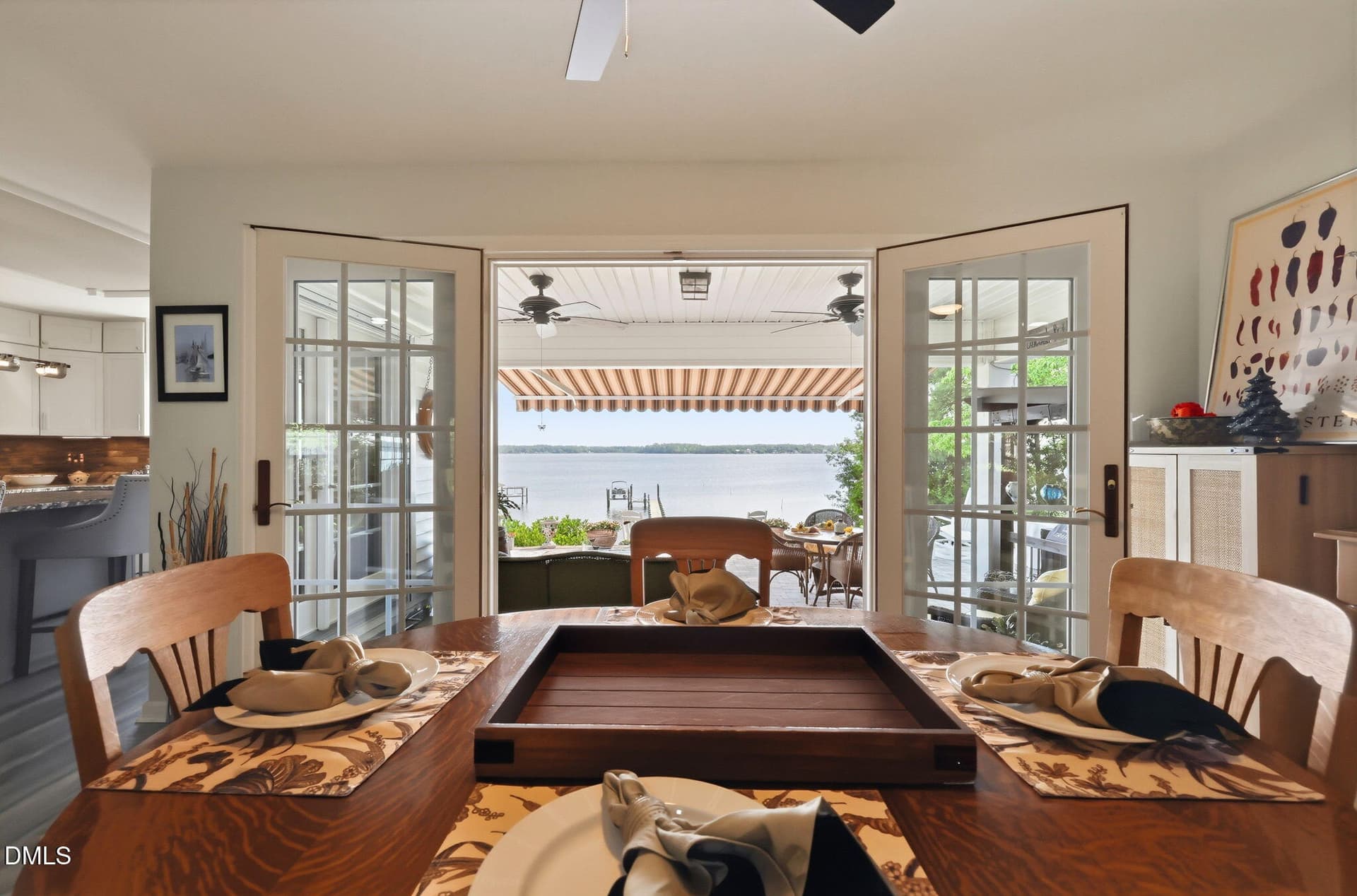 Dining - 122 Line Boat Lane, Swansboro, NC 28584