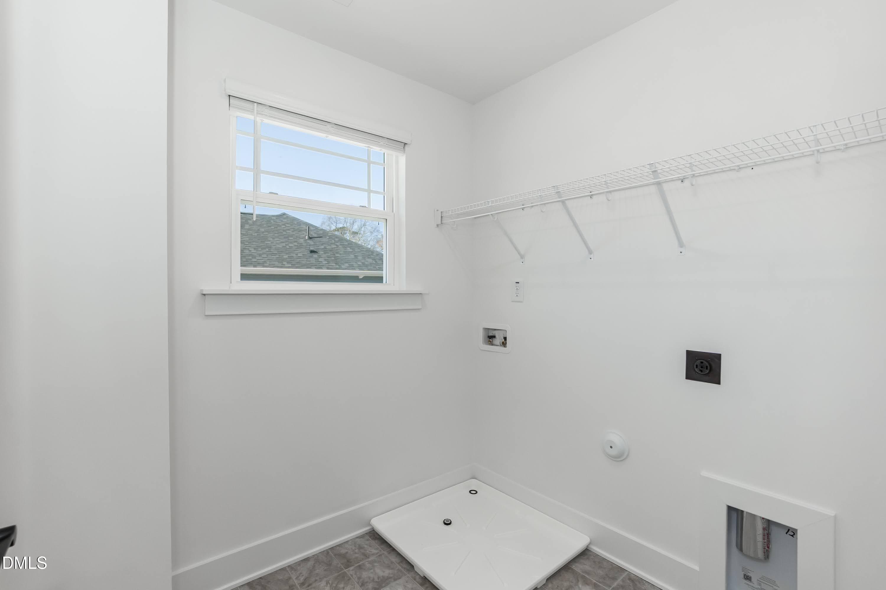Laundry 01 - 204 Jackson Rdg Way, Pikeville, NC 27863