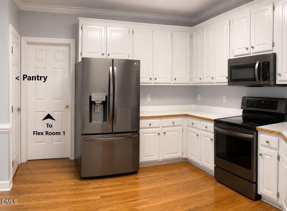 Kitchen Fridge Oven Mwave w TXT - 105 Sequoia Court, Cary, NC 27513, Cary