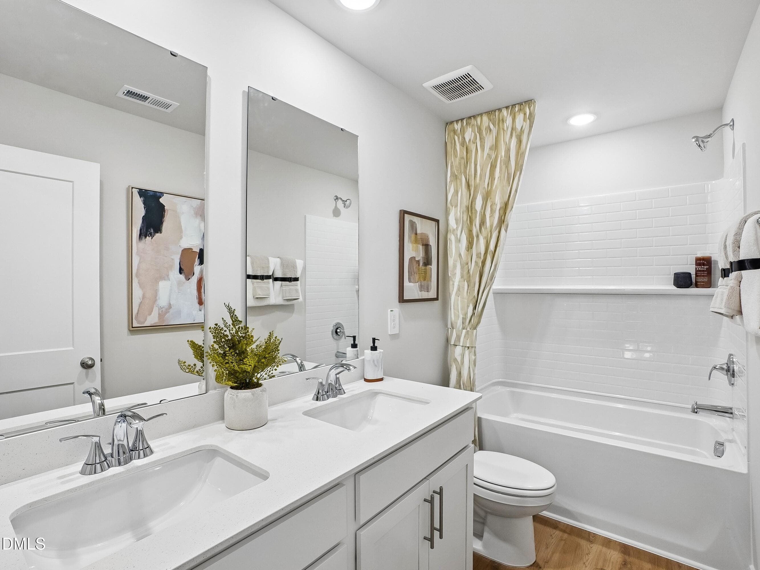 18 - Secondary Bath - 2121 Topsail Road, Durham, NC 27704