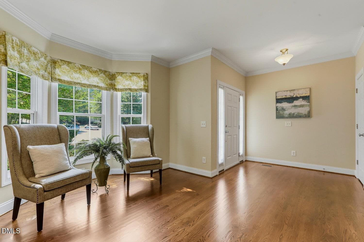 006-051-Living Room-1500x1000 - 1613 Bellenden Drive, Durham, NC 27713, Durham