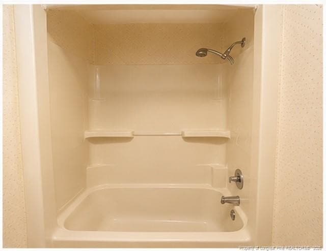 Tub/Shower in Guest Bathroom - 6463 Windy Creek Way, Fayetteville, NC 28306, Fayetteville