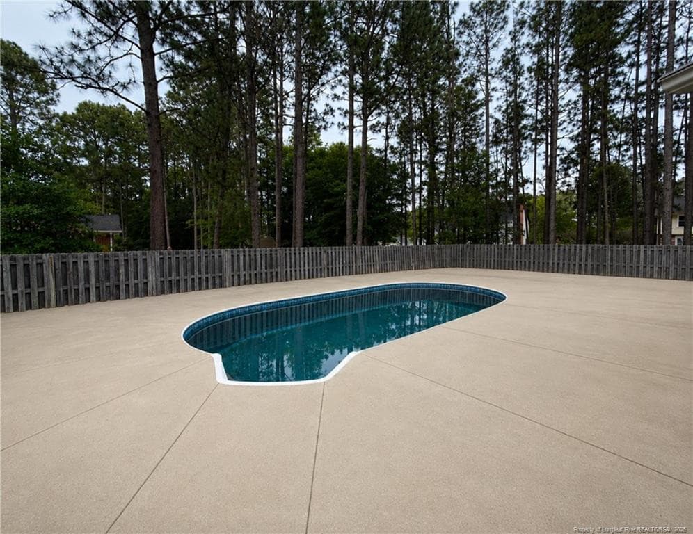 Pool with new liner - 6ft - 6463 Windy Creek Way, Fayetteville, NC 28306, Fayetteville