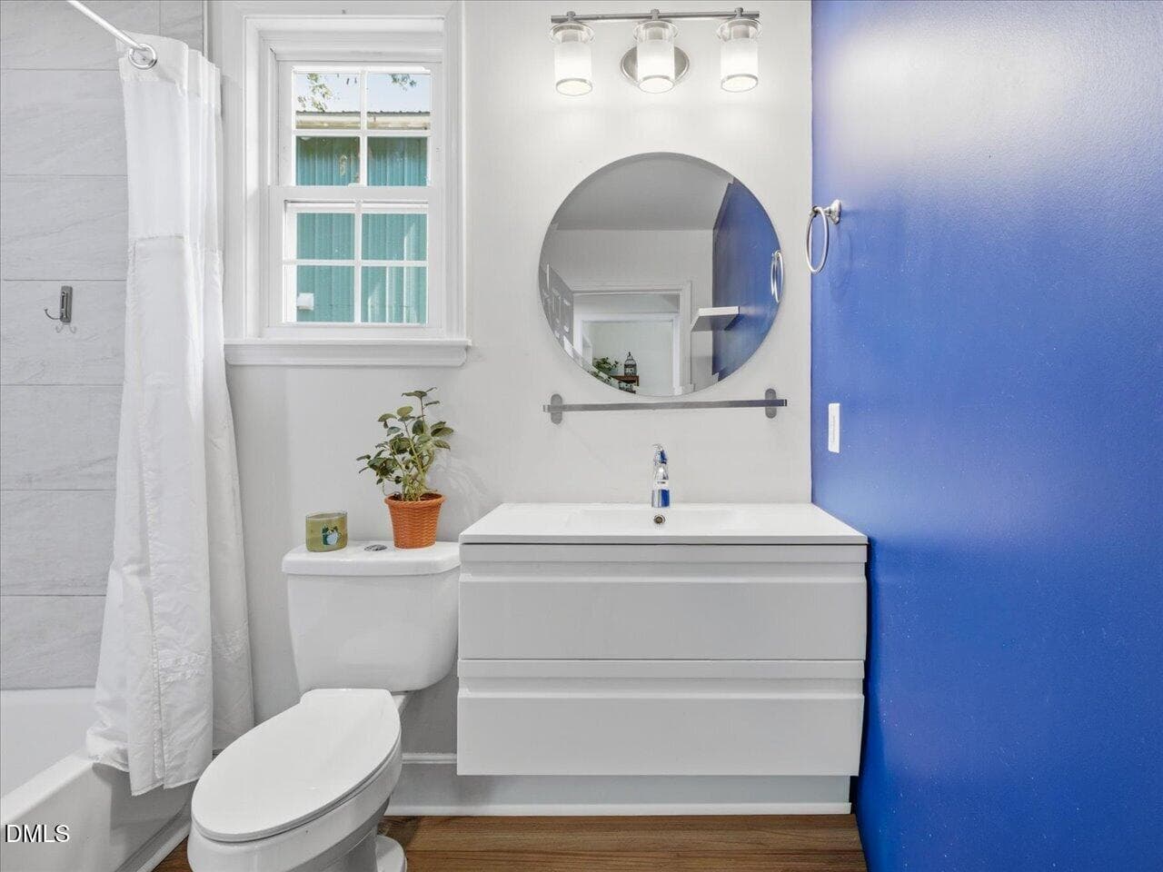 27-Hall Bath - 1107 Park Avenue, Durham, NC 27701, Durham