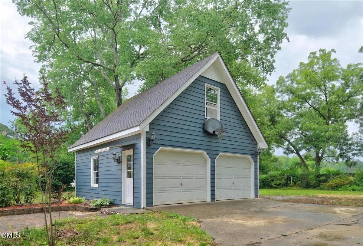 37-3918CheekRdDurham_037_ZRL08373 - 3918 Cheek Road, Durham, NC 27704, Durham
