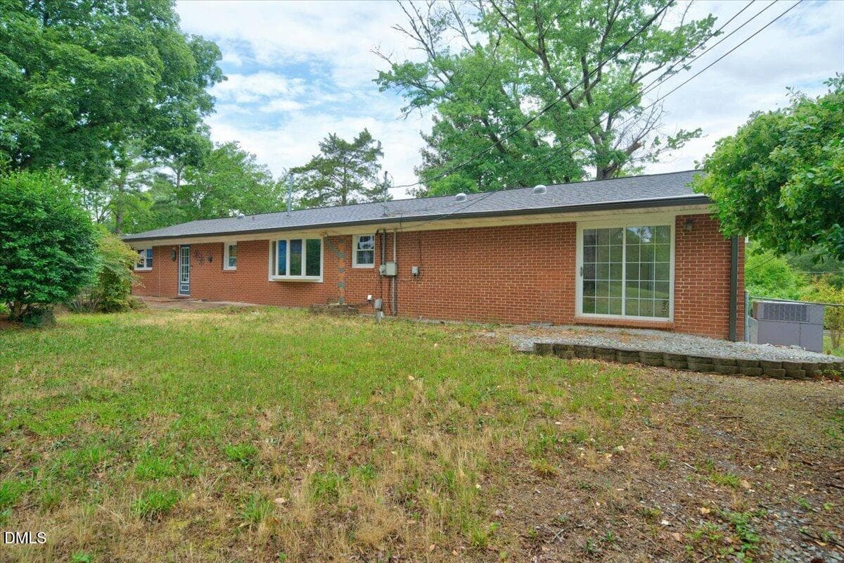 42-3918CheekRdDurham_042_ZRL08389 - 3918 Cheek Road, Durham, NC 27704, Durham