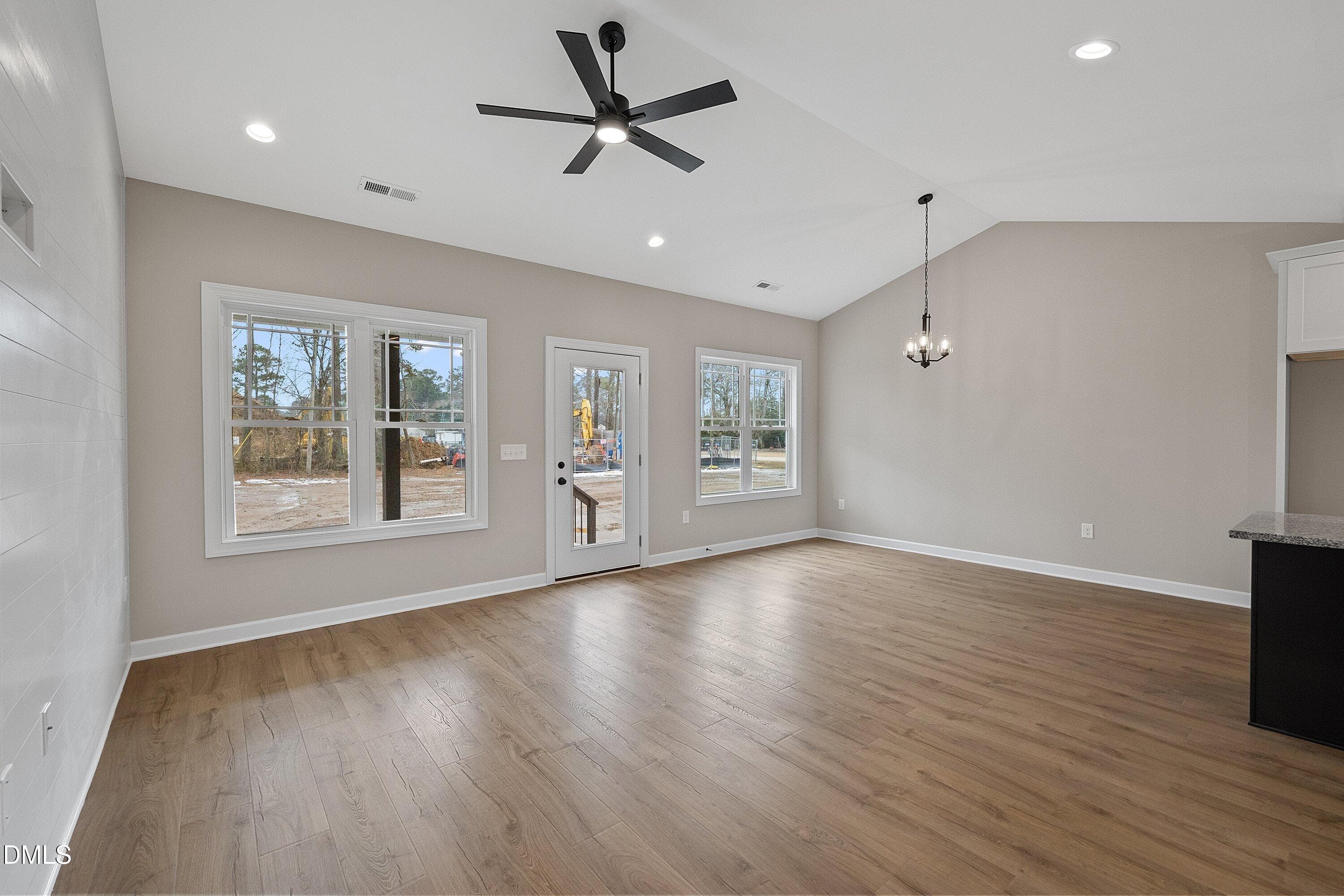 13-922 Micro _3848 - 928 Micro Road W, Selma, NC 27576